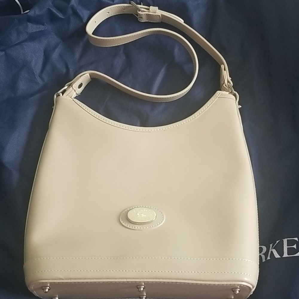 Dooney & Bourke